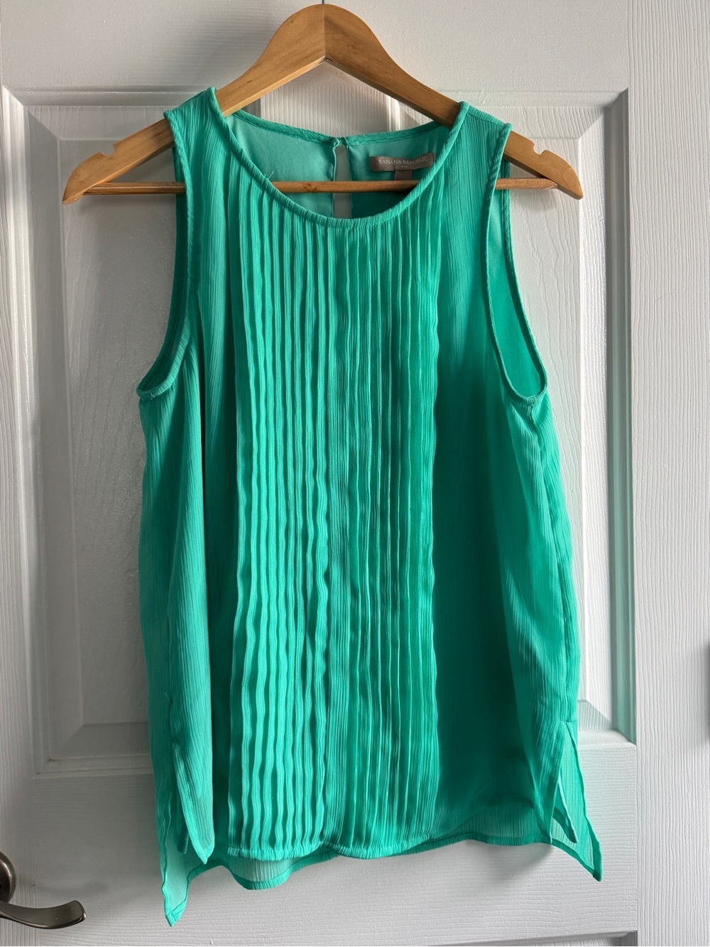 Banana Republic Pleated Front Sleeveless Tank - Teal